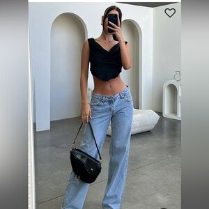 Low-rise blue jeans size 6